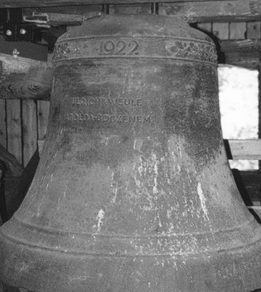 Zachowany dzwon w kosciele w Jabłońcu