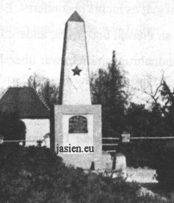 Dany pomnik na cmentarzu w Jasieniu - rozebrany.